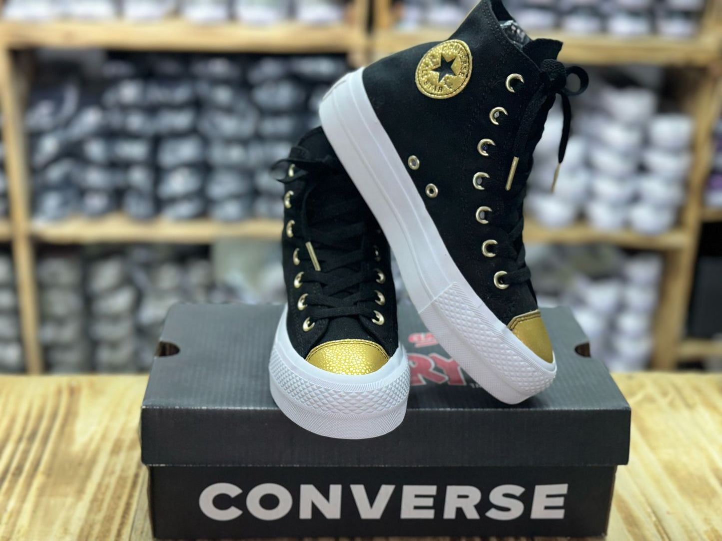 CONVERSE PUNTA PLATEADA/DORADA